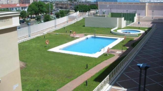 Fibes Con Piscina Y Parking Gratis Apartamento Sevilla Este Exterior photo